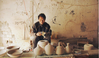 Illustration for article titled What Happens When China’s Copycat Masters Are Hired to Paint Themselves
